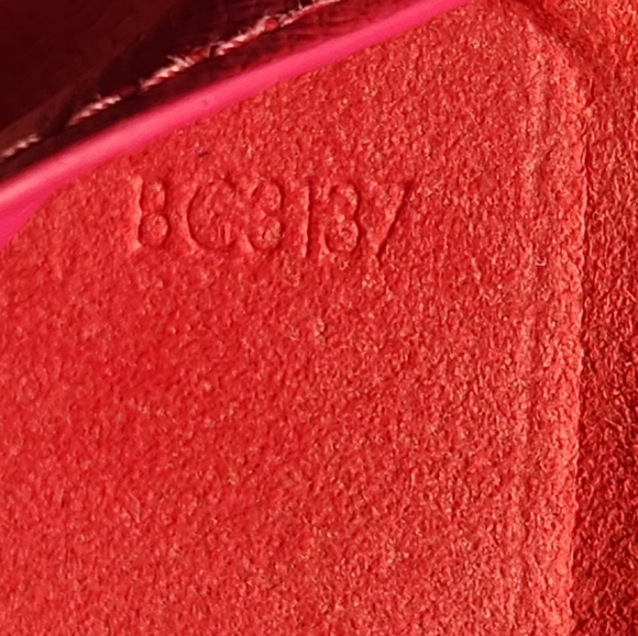 Auth. Louis Vuitton Monogram iPhone 6 or 7 or 8 phone case - Picture 3 of 13